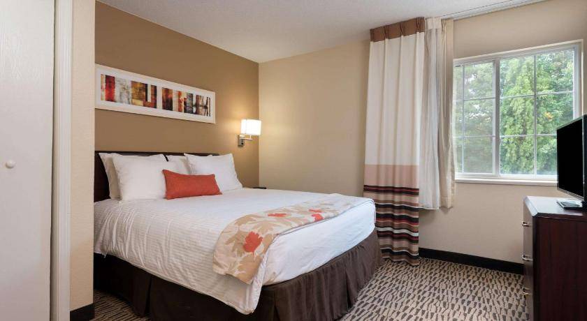 Photo of Bedroom in Altamonte Springs