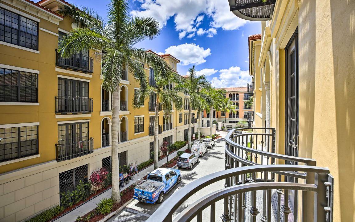 Photo of Buildings in Estero