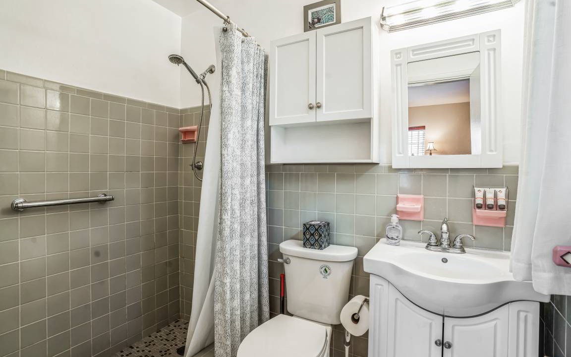 Photo of Bathroom in Poinsettia Heights