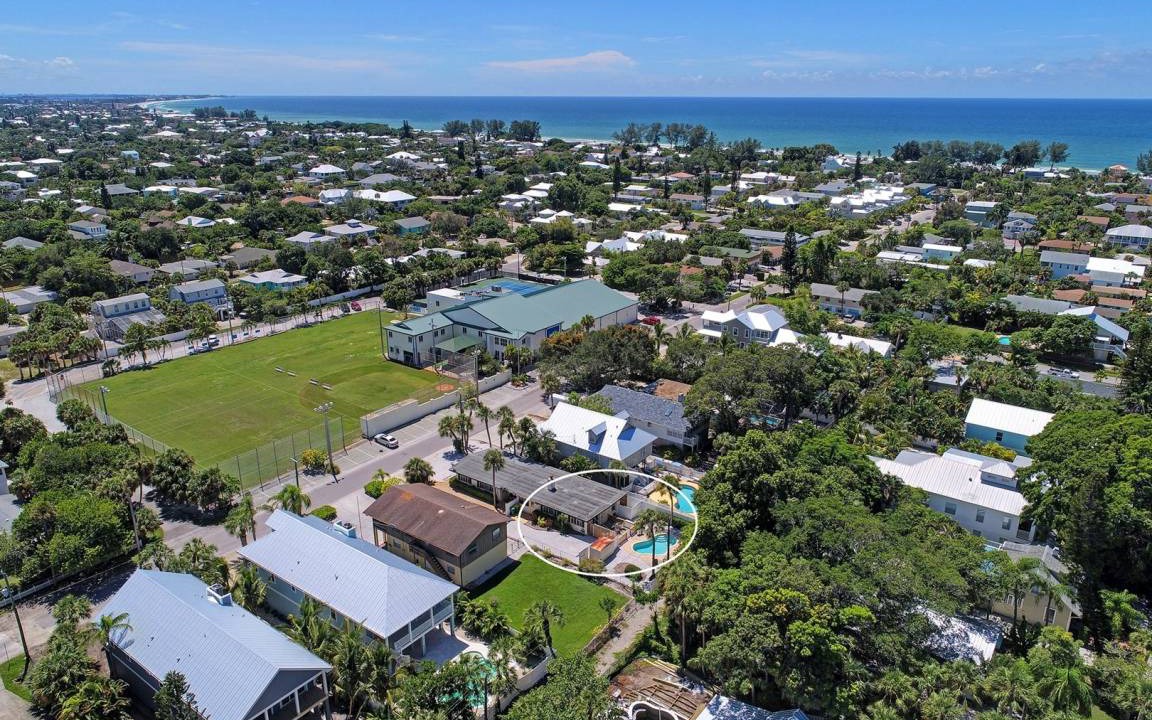 Photo of Others in Anna Maria