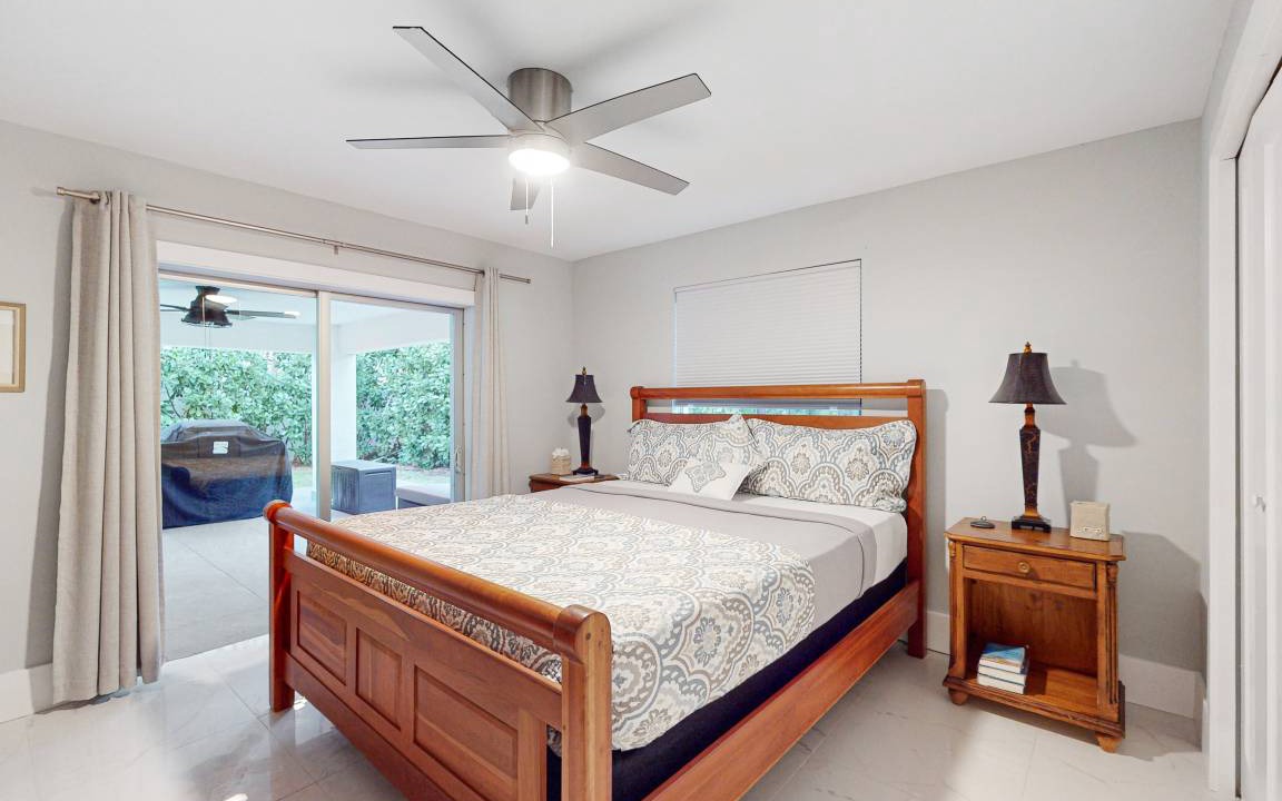 Photo of Bedroom in Isles of Capri