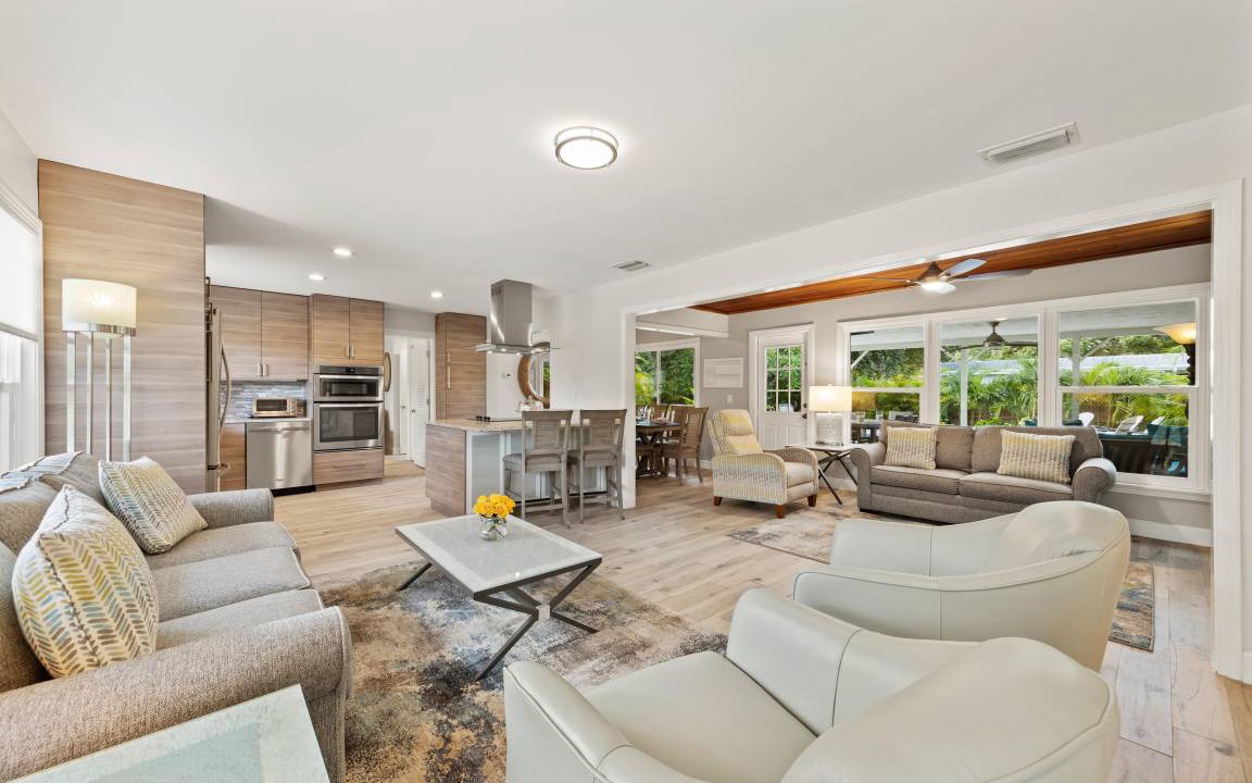 Photo of Livingroom in South Poinsettia