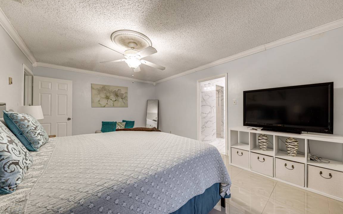 Photo of Bedroom in Sandalfoot Cove