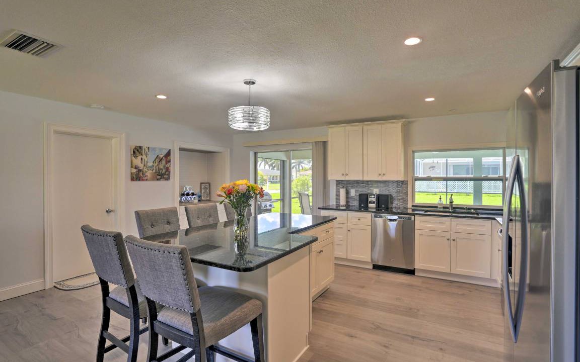 Photo of Livingroom in Caloosahatchee