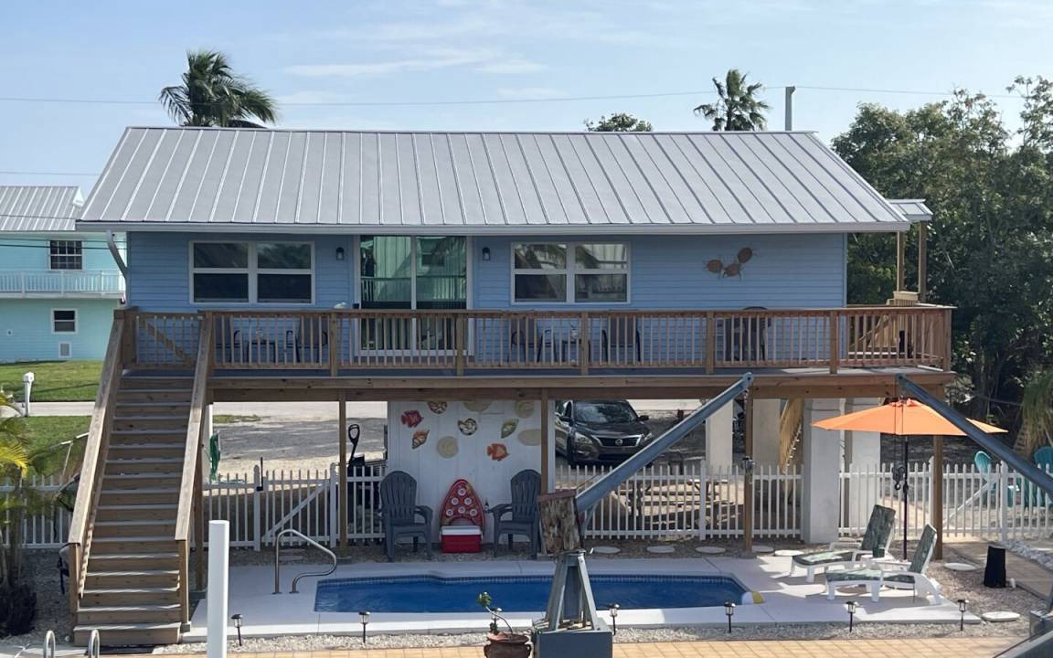 Photo of Buildings in Port Pine Heights