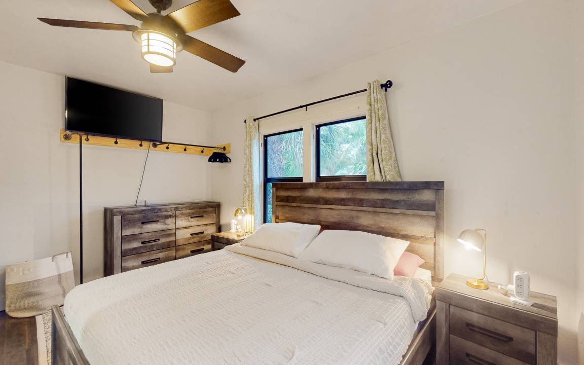 Photo of Bedroom in Poinciana Park