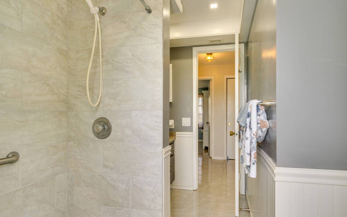 Photo of Bathroom in Oakland Hills