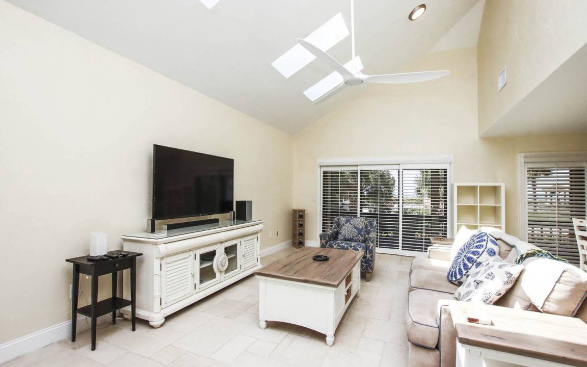 Photo of Livingroom in Captiva