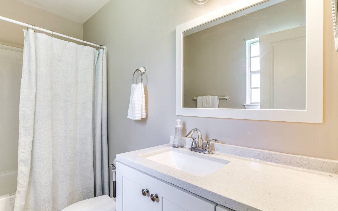 Photo of Bathroom in Milton