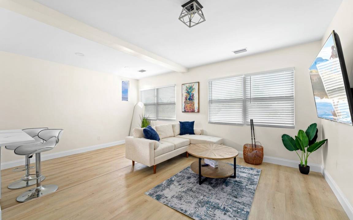 Photo of Livingroom in Briny Breezes