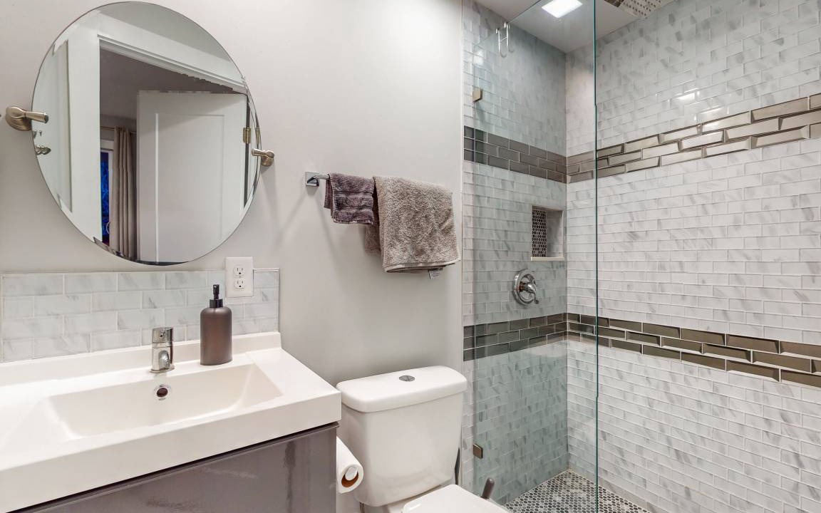 Photo of Bathroom in Isles of Capri