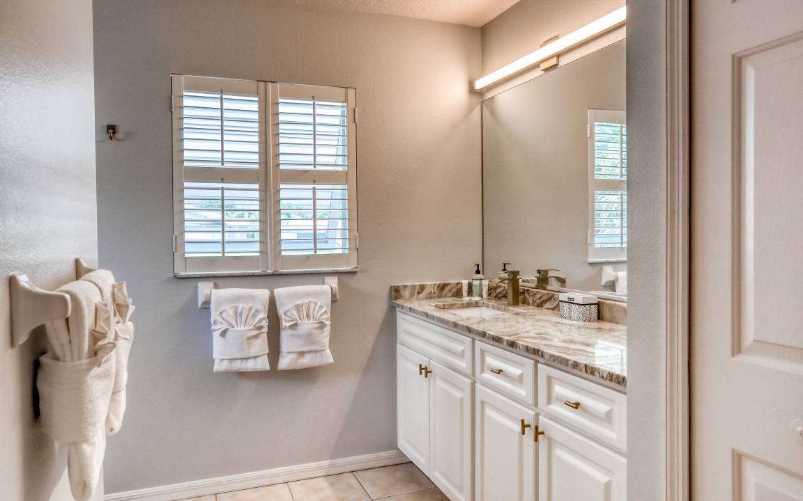 Photo of Bathroom in Gulf Cove