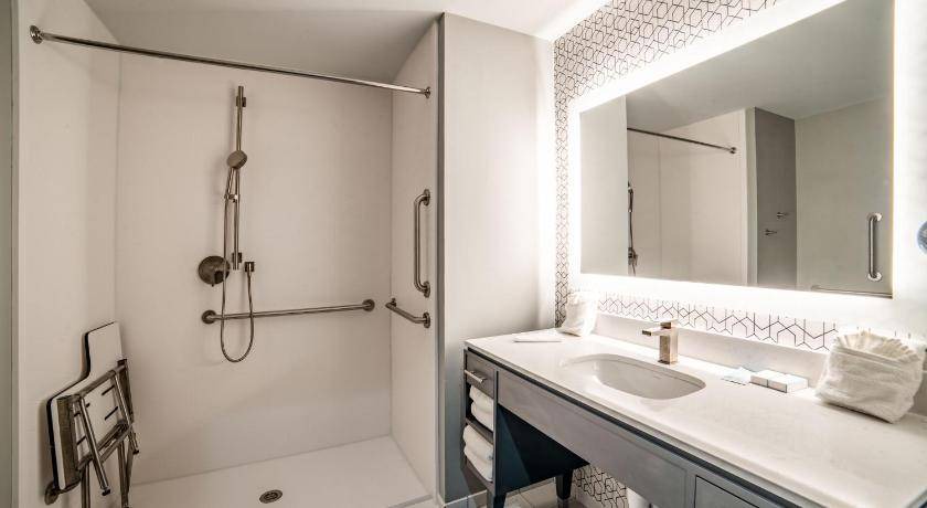 Photo of Bathroom in Everglades City