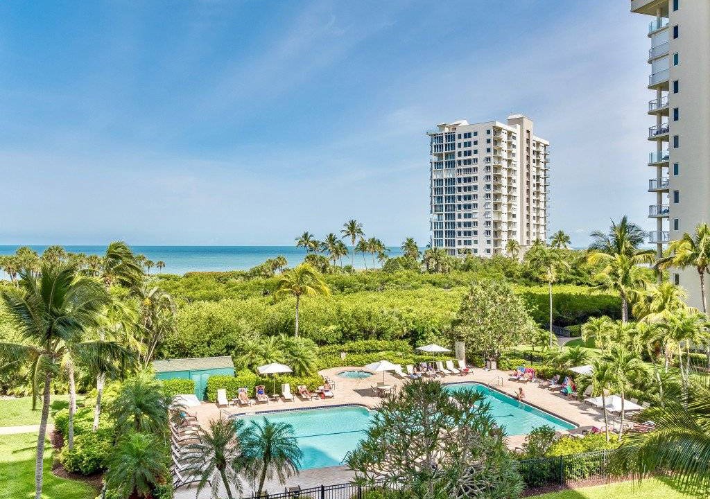 Photo of Outdoor in Park Shore