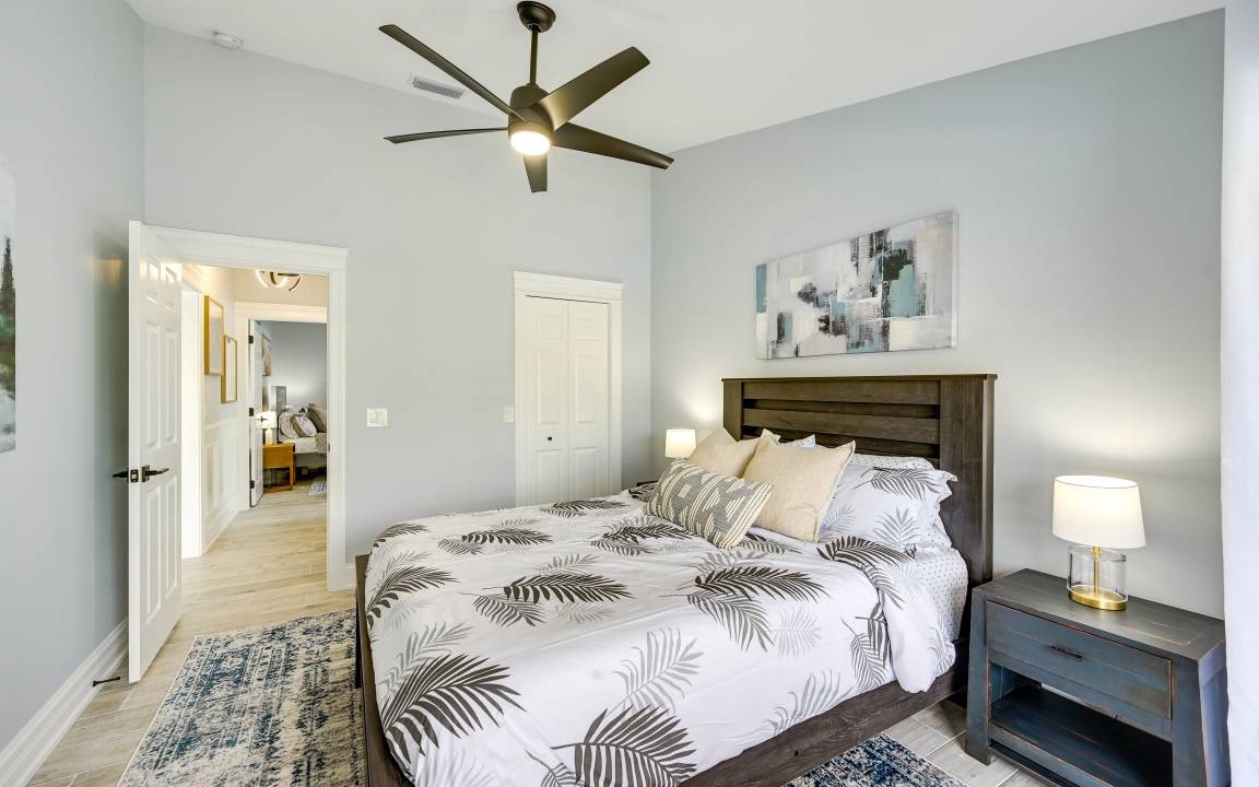 Photo of Bedroom in Crown Pointe