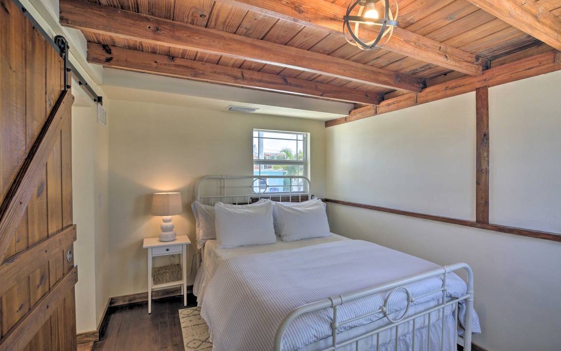 Photo of Bedroom in Matlacha