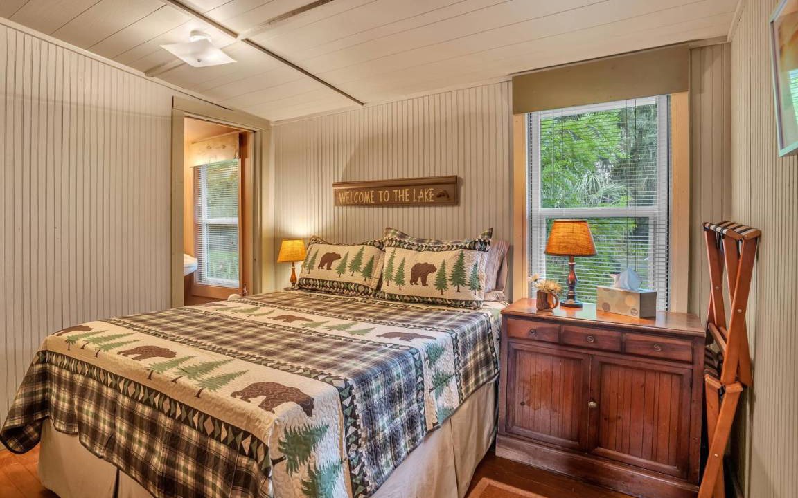 Photo of Bedroom in Fedhaven