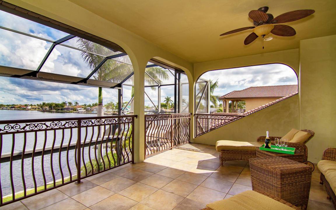 Photo of Patio Balcony in Eight Lakes