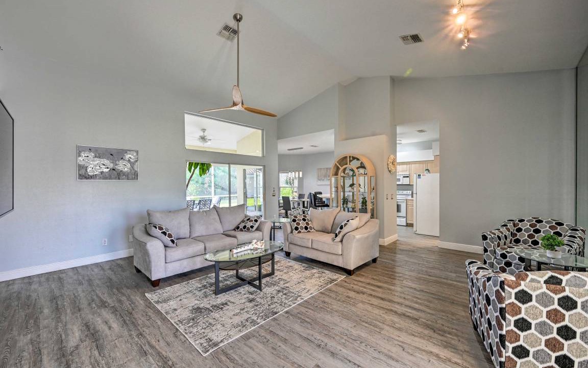 Photo of Livingroom in Falcons Glen