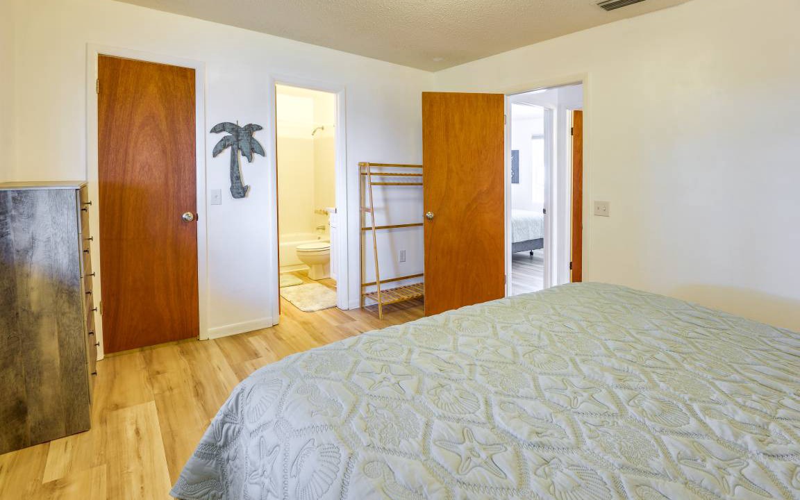 Photo of Bedroom in Crescent City