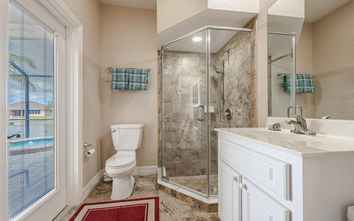 Photo of Bathroom in Jacarandas