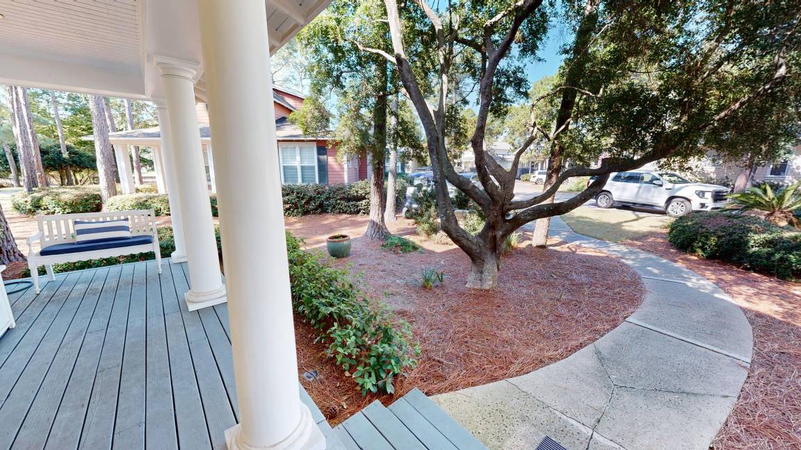 Photo of Others in Laurel Grove