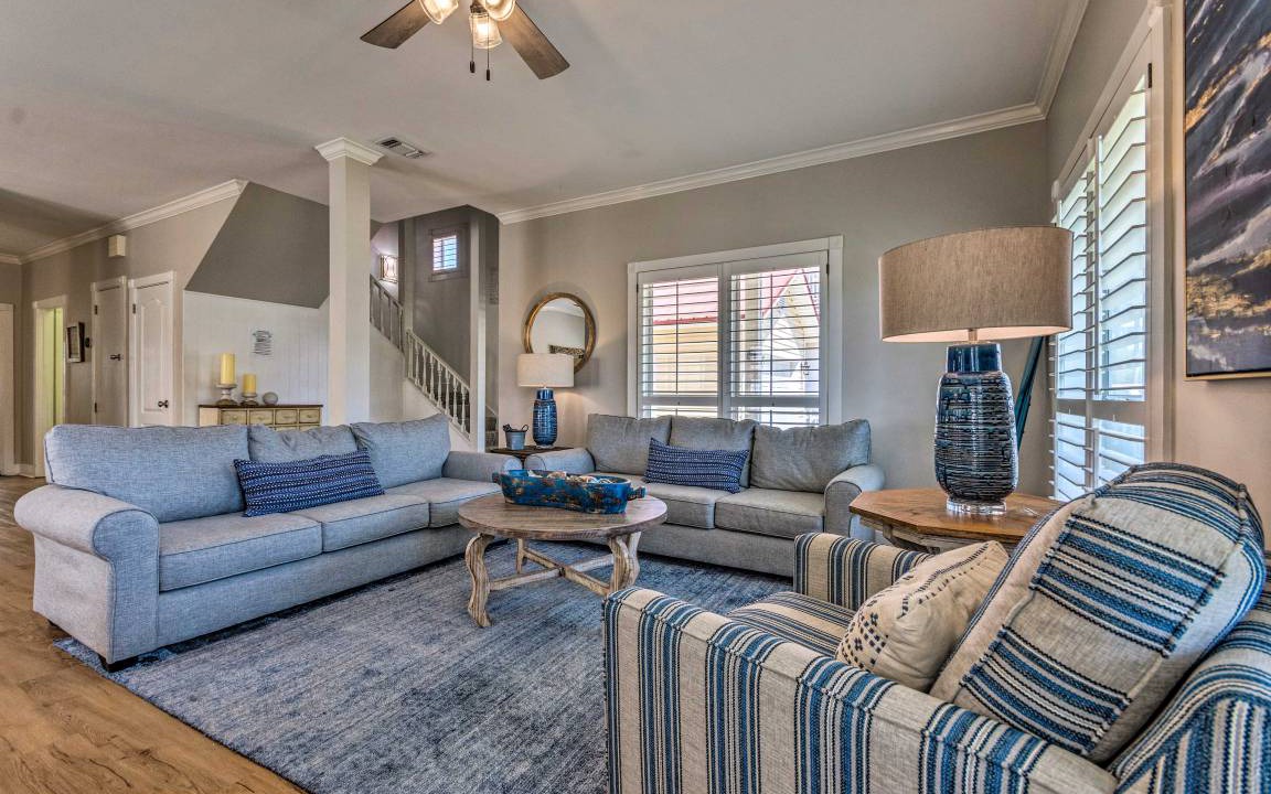 Photo of Livingroom in Crystal Shores