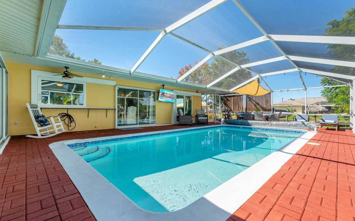 Photo of Patio Balcony in Yacht Club