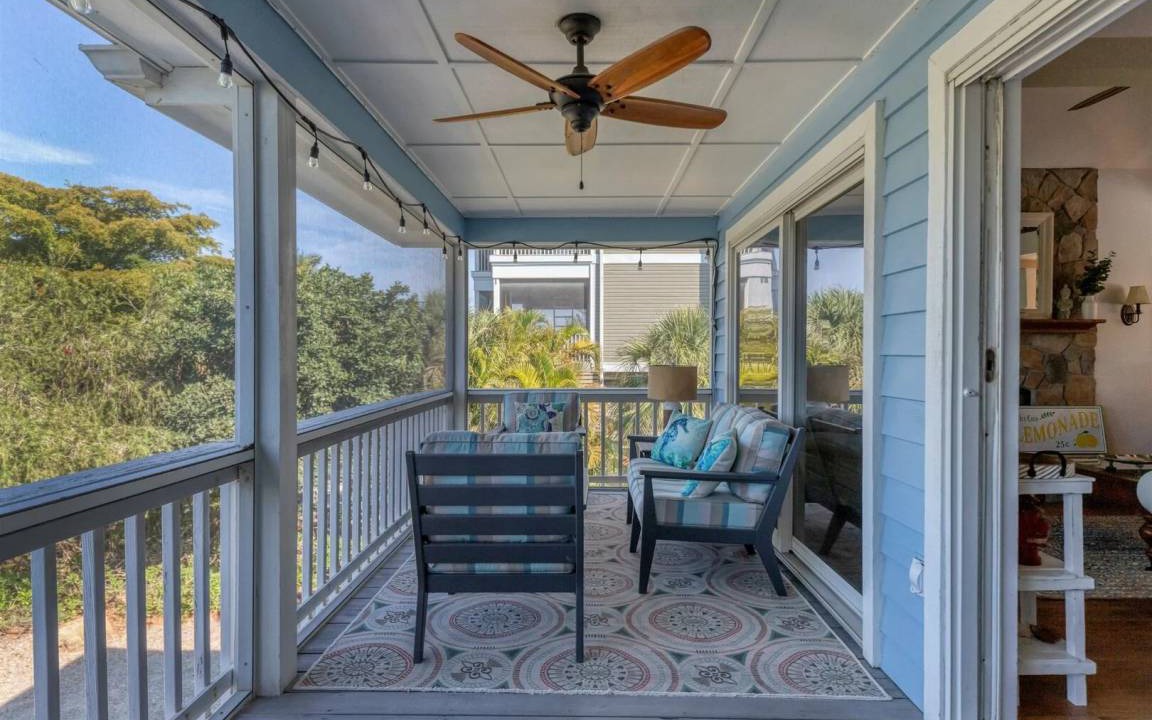 Photo of Patio Balcony in Palm Island