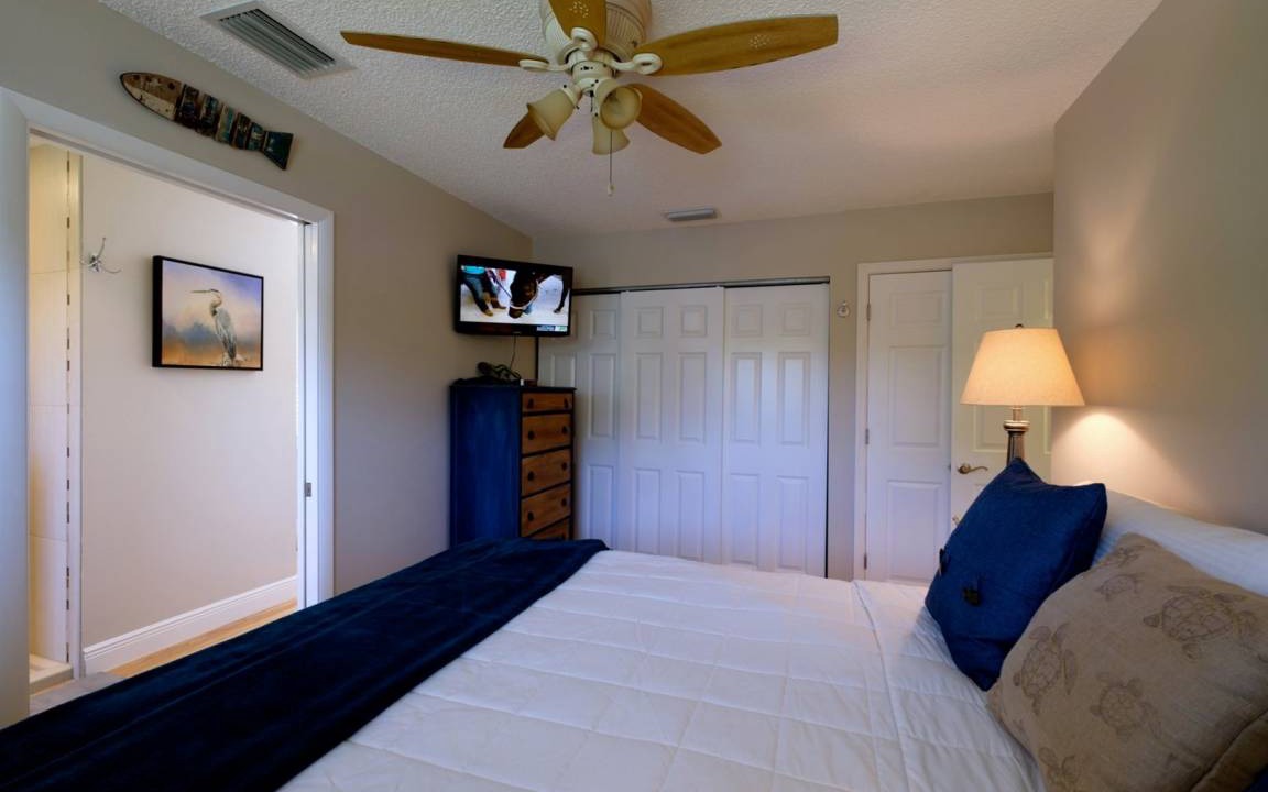 Photo of Bedroom in Holmes Beach