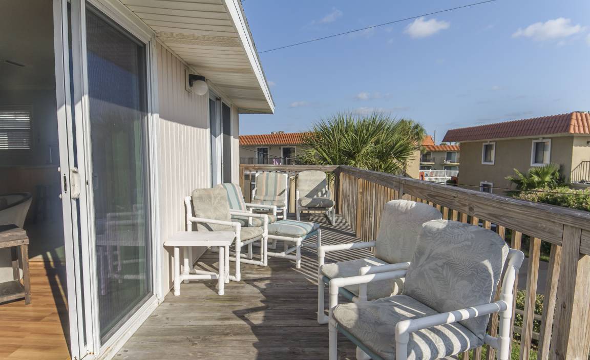 Photo of Patio Balcony in Surfcrest Village