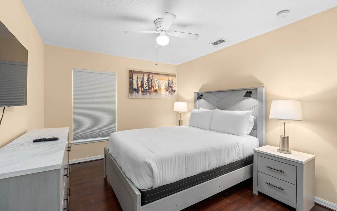 Photo of Bedroom in Legacy Park