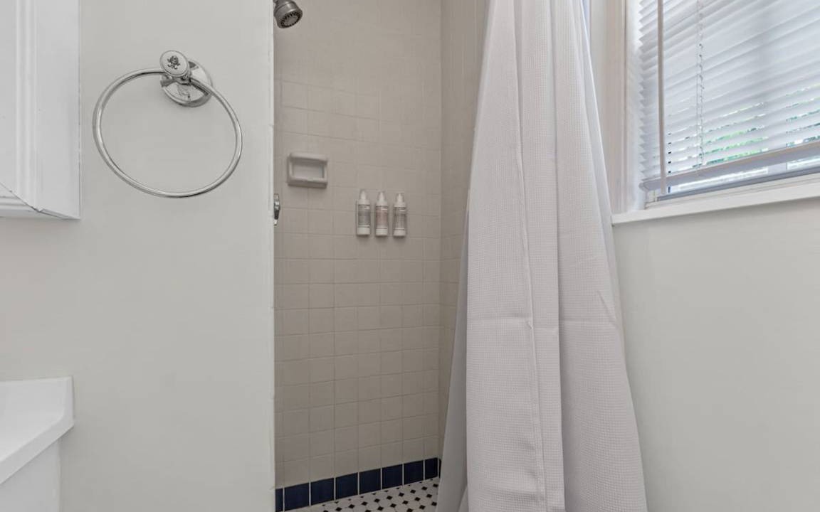 Photo of Bathroom in Northwood Shores
