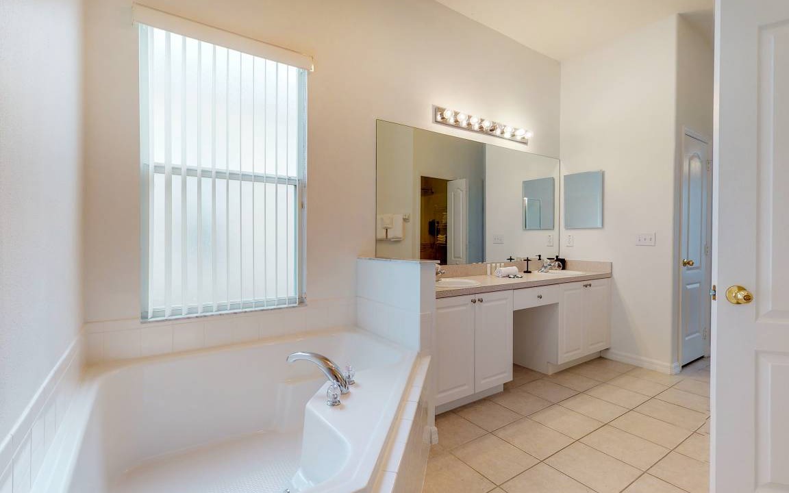 Photo of Bathroom in Tuscan Hills