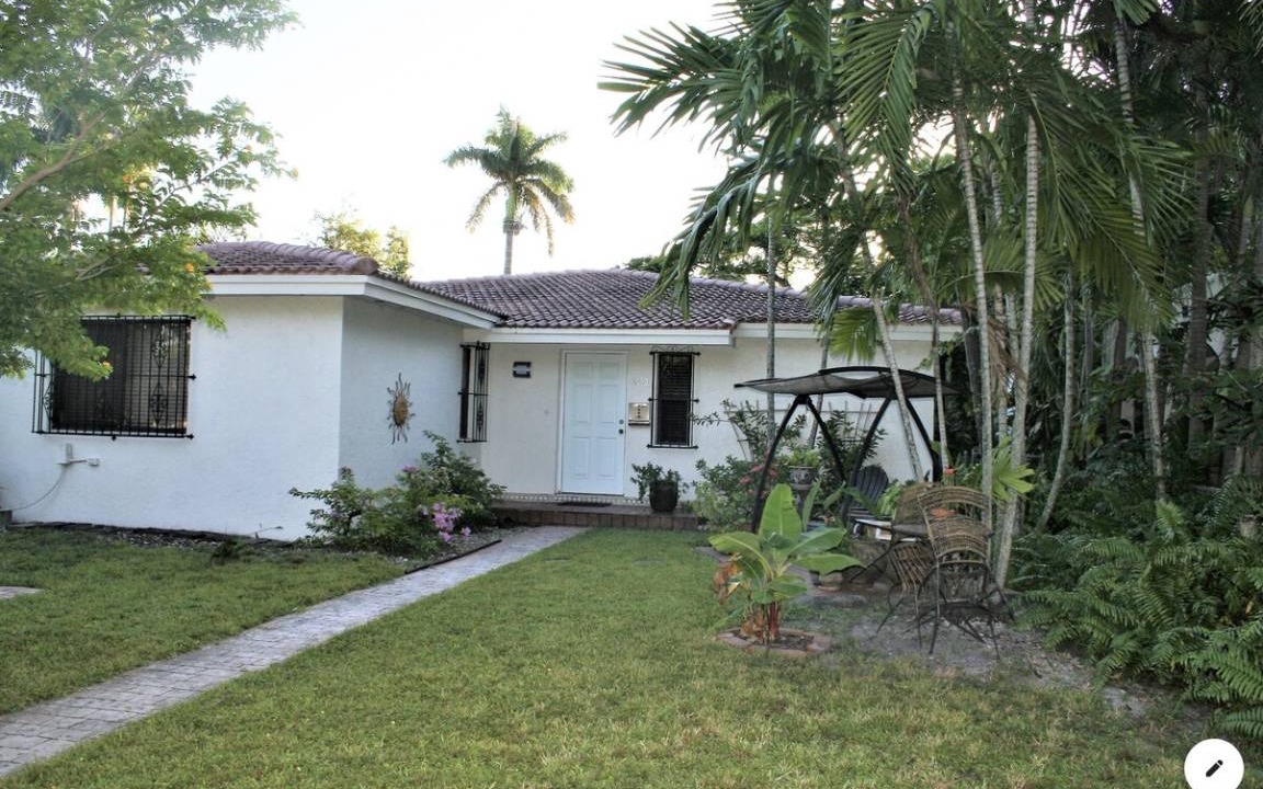 Photo of Others in Miami Springs