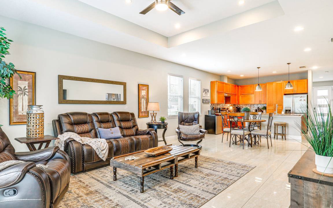 Photo of Livingroom in Carver City - Lincoln Gardens