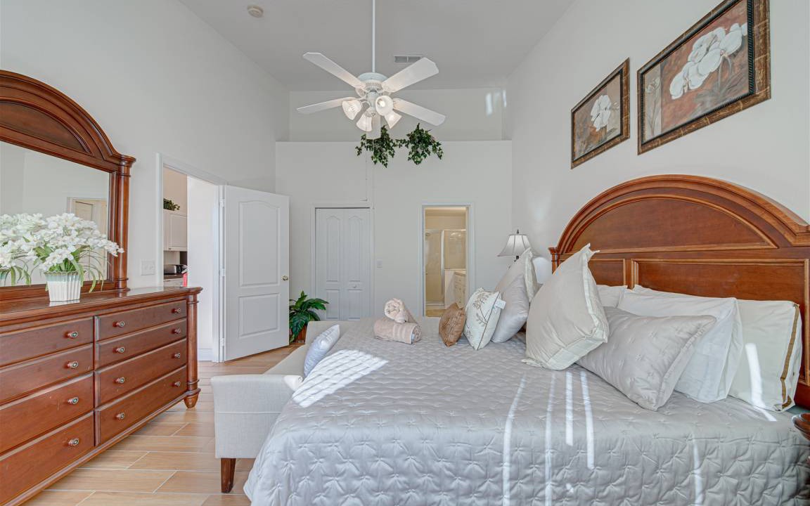 Photo of Bedroom in Tuscan Hills
