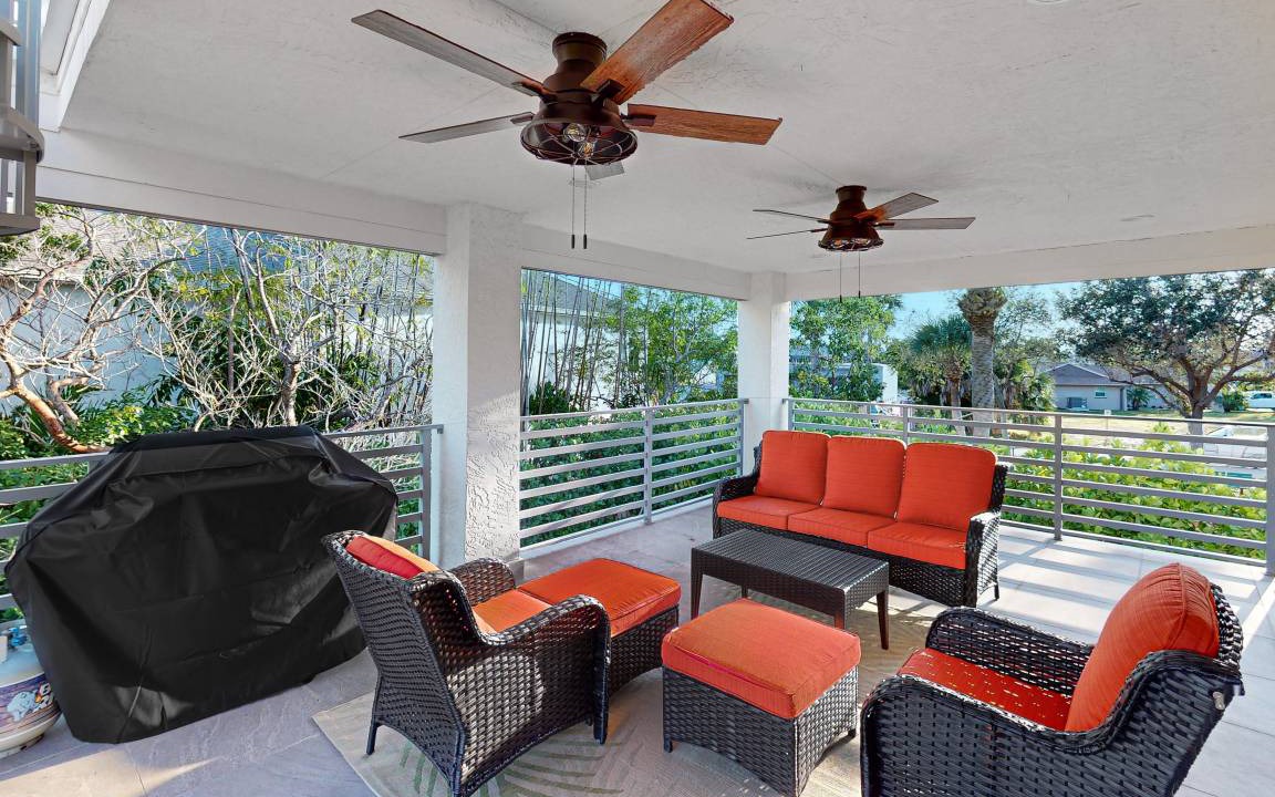 Photo of Patio Balcony in Isles of Capri