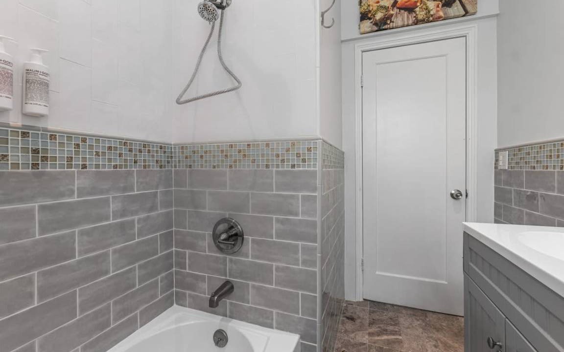 Photo of Bathroom in Northwood Shores