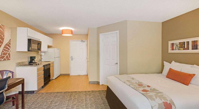Photo of Bedroom in Altamonte Springs
