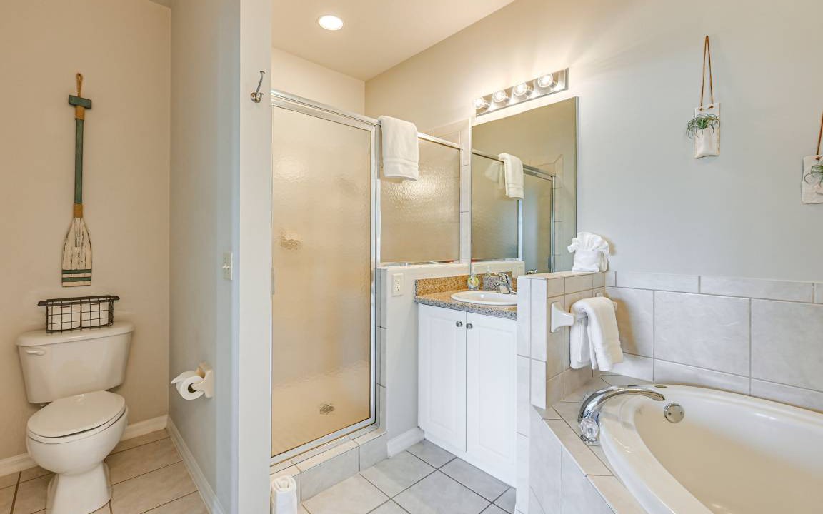 Photo of Bathroom in Naples
