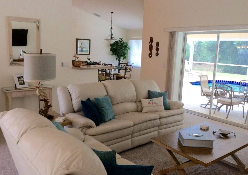 Photo of Livingroom in Oakland Hills