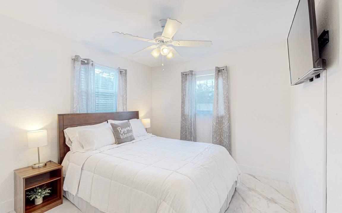 Photo of Bedroom in Pompano Beach