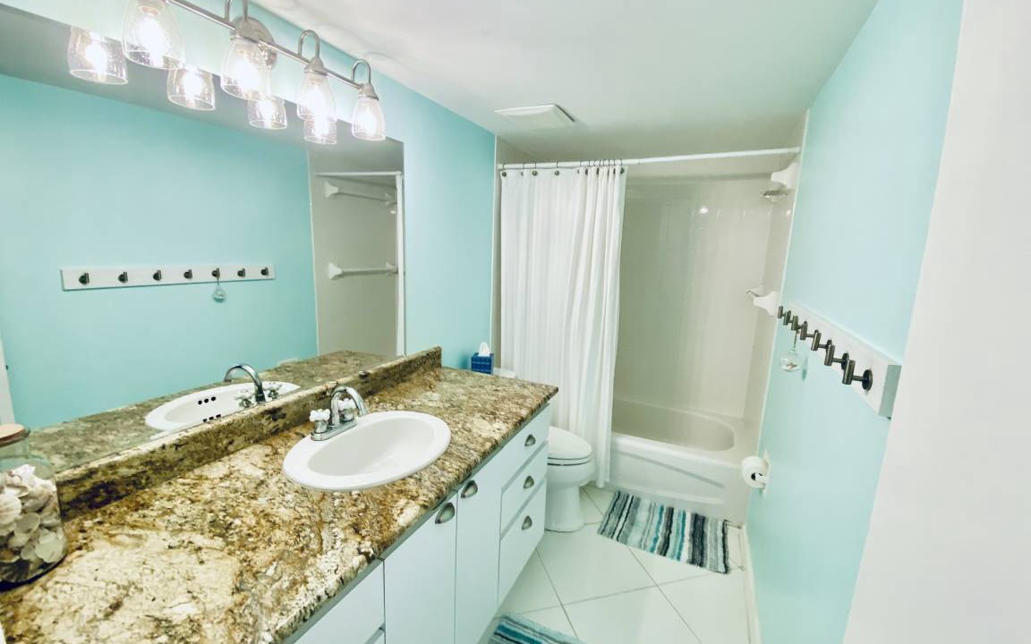 Photo of Bathroom in New Smyrna Beach