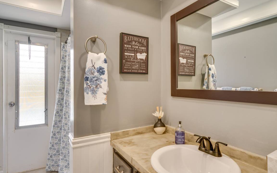 Photo of Bathroom in Oakland Hills