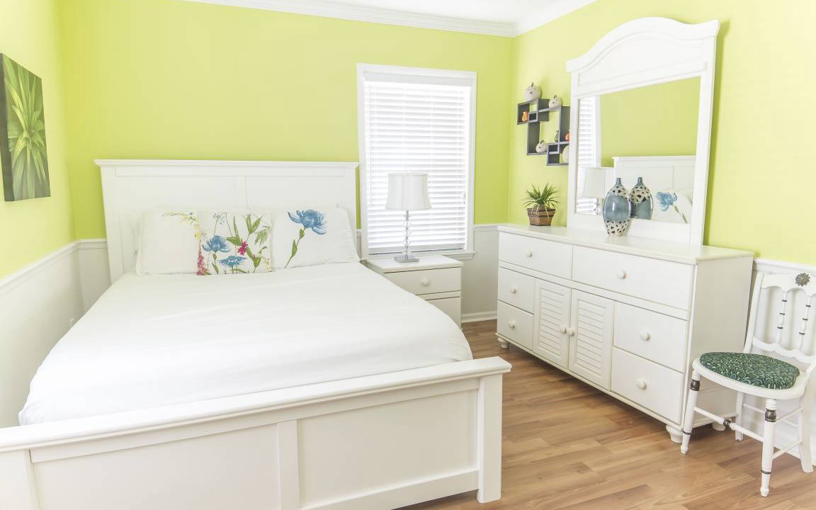 Photo of Bedroom in Surfcrest Village