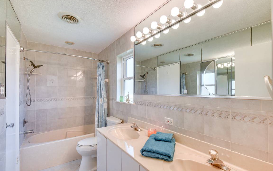 Photo of Bathroom in South Daytona