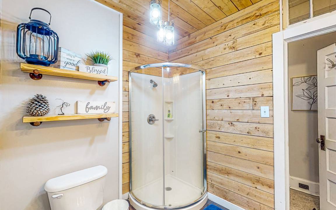 Photo of Bathroom in Plant City