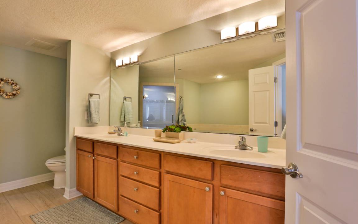 Photo of Bathroom in Horton Shores