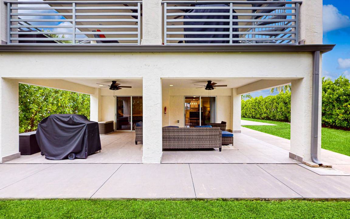 Photo of Patio Balcony in Isles of Capri